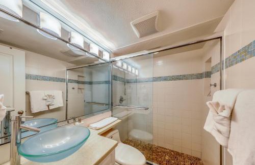 Crescent Beach Apartment | Crescent Sandpiper 116 Island Life