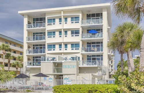 Siesta Key Condo | Crescent Siesta Key Unit 406. Thanksgiving Week Available!