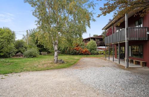 Wanaka House | Crescent View - Wanaka Holiday Home
