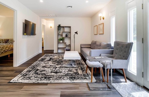 Cresco House | Cresco Retreat w/ Deck, Near Water Parks + Skiing!