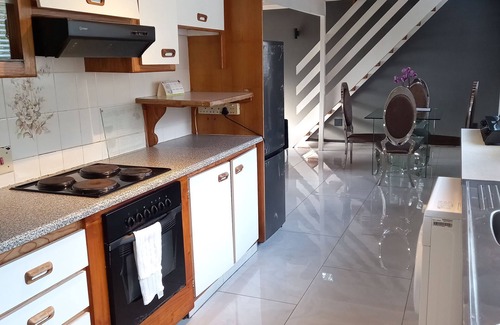 Waterfall House | Crest Farm - Self-catering 2-bedroom, Wi-fi, Views, Swiming Pool