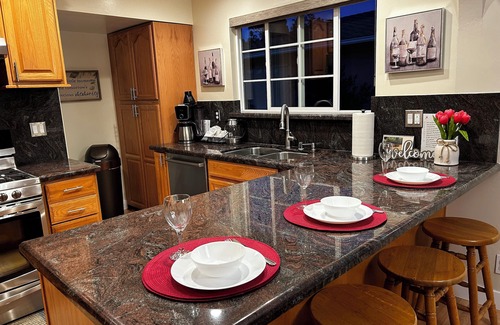San Leandro House | Crest retreat home
