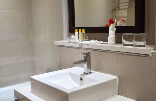 Maun Hotel | Cresta Riley's