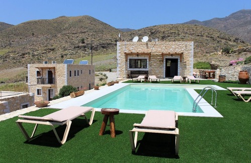 Lentas Apartment | Cretan idyll by the sea 4 people