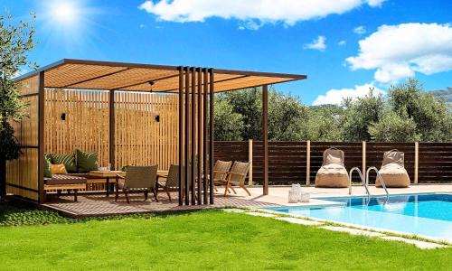 Kavallos Villa | Cretan Sunrise Villa Heated Pool