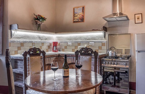 Murlo Apartment | Crevole Apartment in a Historic Estate near Siena with swimmingpool