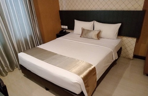 Medan Hotel | Crew Express Hotel