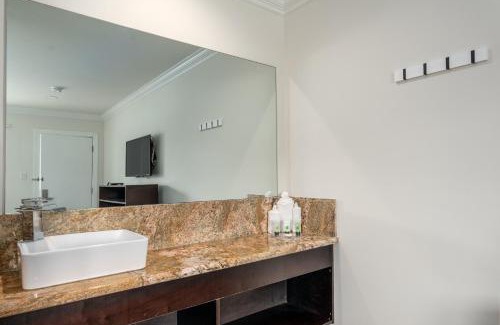 Wilsons Hotel | Crewe Boutique Inn