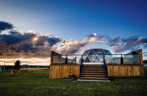 Antigonish County Cabin | Cribbons Coastal Dome Cozy Cliff Glamping: Beach and Hot tub - Pet Friendly
