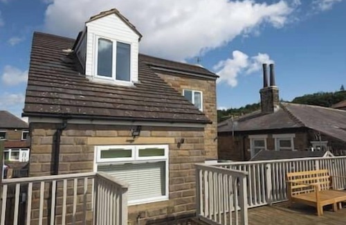 Bradford Apartment | Cricketers View - West Yorkshire