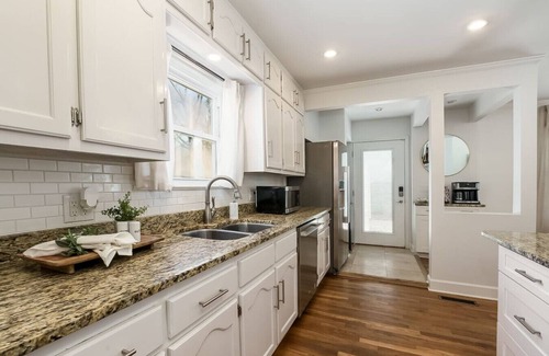 Northport House | Crimson Cottage Northport