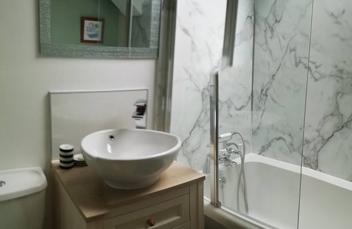 Cairnbaan Cottage | Crinan Canal Cottage No8