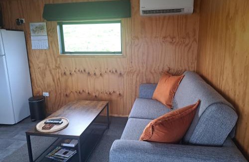Hangatiki House | Crinkly Cottage