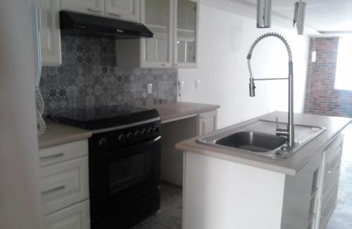 Tlalnepantla de Baz Apartment | Cris Apartamento Nuevo y amplio Tlalnepantla 2-3 per, 5min CDMX Metro Rosario