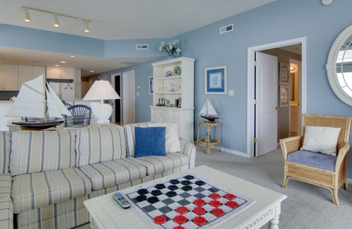 Crisfield Condo | Crisfield Vacation Rental Condo w/ Community Pool!