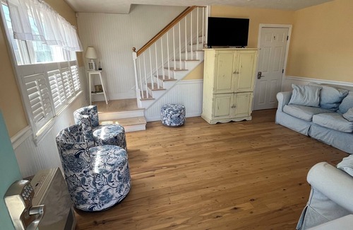 Camp Ellis House | Crisp, clean beach house - Across from beach-free linens.