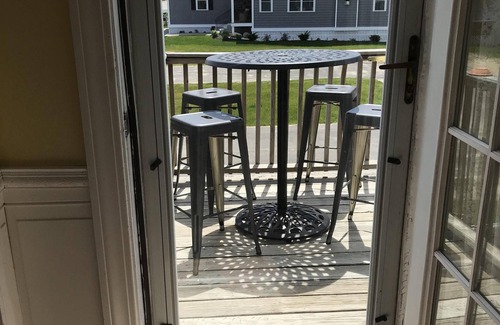 Camp Ellis House | Crisp, clean beach house - Across from beach-free linens.