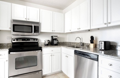 Rush and Division Apartment | Crisp River North 1BR w/Gym, Pool, nr. Oak Street Beach, by Blueground