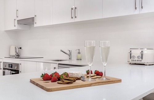 Fingal Bay House | Crisp Stylish Family Villa, near Beach Pets also welcome! Free Wifi+Netflix