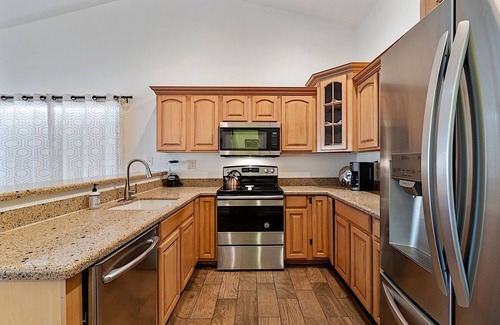 Deer Valley House | Cristel Escape* Home w/Sparkling Pvt Pool, BBQ Grill, Great Backyard!