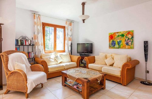 Benimeit Villa | Crisuli
