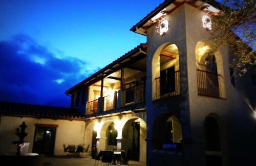 Paso Robles Hotel | Croad Vineyards - The Inn