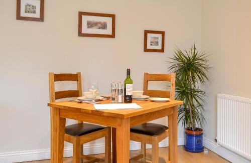 York House | Croft Cottage 1 - Uk10587