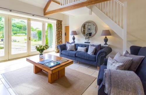 South Charlton House | Croft Cottage