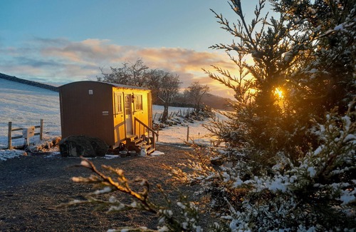 Keswick Cabin | Croft head Shepherd's hut on traditional Lakeland farm