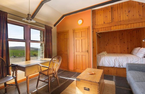 Pierowall House | Crofters Rest - W42426