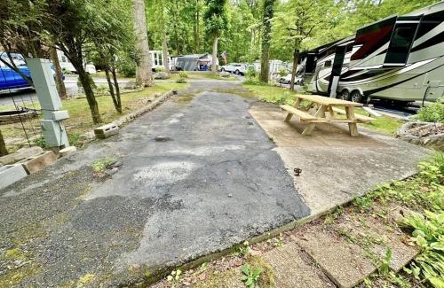 Gatlinburg - Pigeon Forge Other | Crofty Bear - RV Camping Lot in Gatlinburg