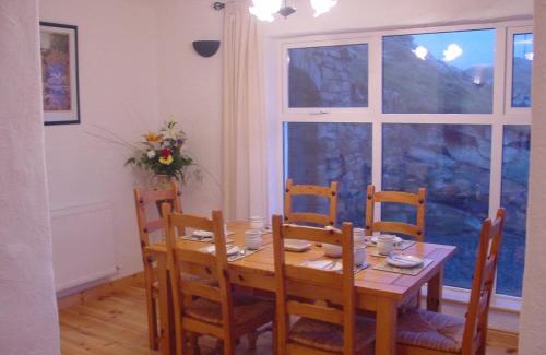 Maghery House | Crohy Cottage