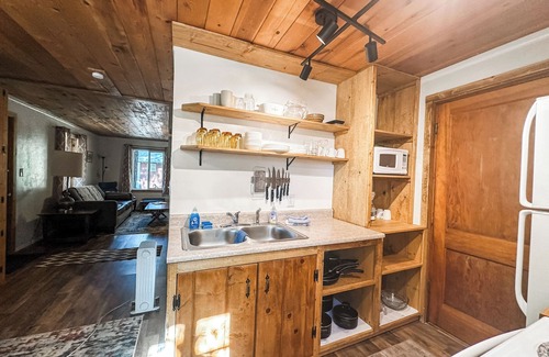 Bayfield Cabin | Croll Cabins-DeSpain Schoolhouse-#1 on Vallecito Lake. Newly renovated!