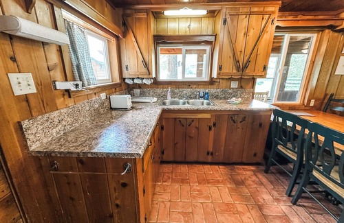 Bayfield Cabin | Croll Cabins-Martin Lakeside (#2) at Vallecito Lake