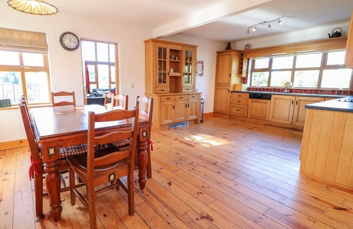 Crolly House | CROLLY HOME, pet friendly, with open fire in Crolly, County Donegal