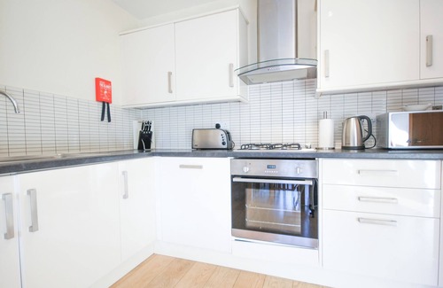 Wood Green Apartment | Crompton Court