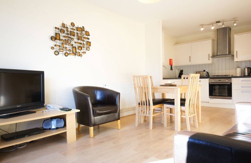 Wood Green Apartment | Crompton Court