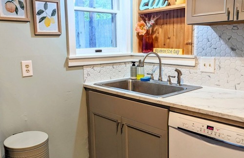 Ponshewaing Cottage | Crooked Cottage