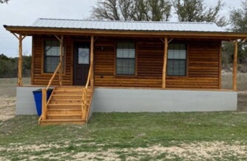 Hamilton Cabin | Crooked Creek Ranch Cabin 10