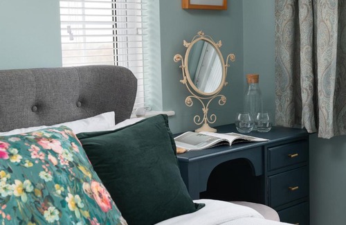 Kewstoke House | Crookes House