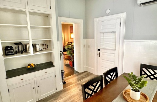 Augusta Apartment | Crosby Street Suite - Freshly Renovated 3 Bedroom near Downtown Augusta
