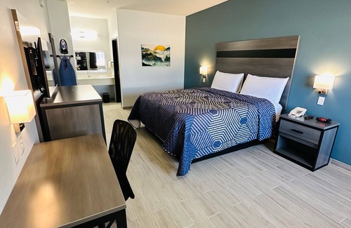 Barrett Hotel | Crosby Travel Lodge & RV Park