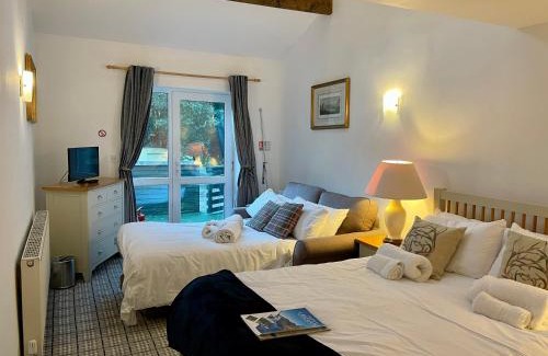 Tebay Hotel | Cross Keys Inn