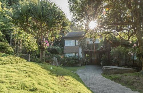 Xiulin Bed & Breakfast | Crossing The Rainbow Bridge B&B