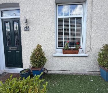 Crosskeys House | Crosskeys Cottage