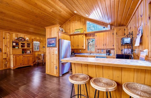 Crosslake Cabin | Crosslake Getaway! Pristine Sandy Beach on Trout
