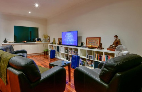 Port Augusta West Hotel | Crossroads Ecomotel