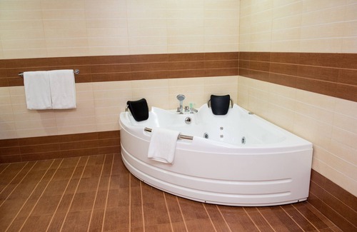 Blantyre Hotel | Crossroads Hotel Blantyre