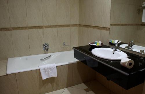 Lilongwe Hotel | Crossroads Hotel