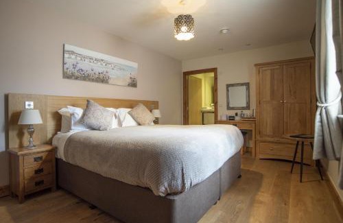 Huntspill Hotel | Crossways Inn and Bed and Breakfast